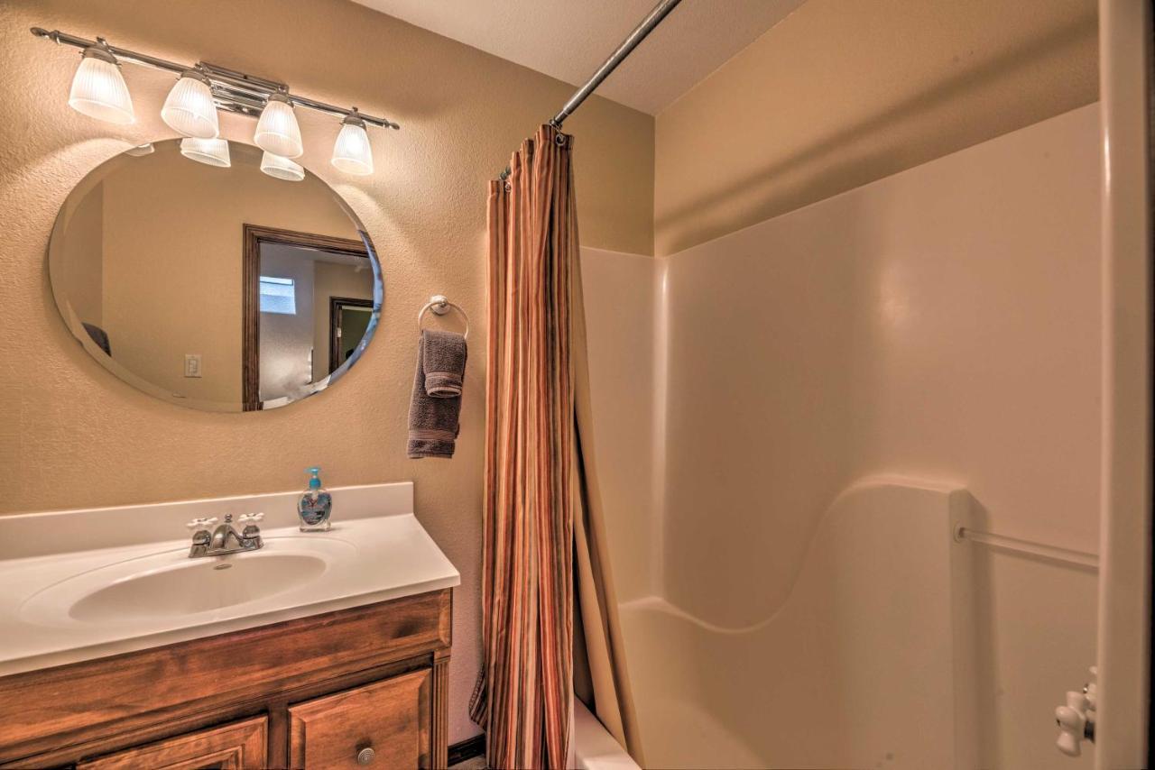 Condo With Hot Tub About 4 Miles To Ruidoso Winter Park! Exteriör bild
